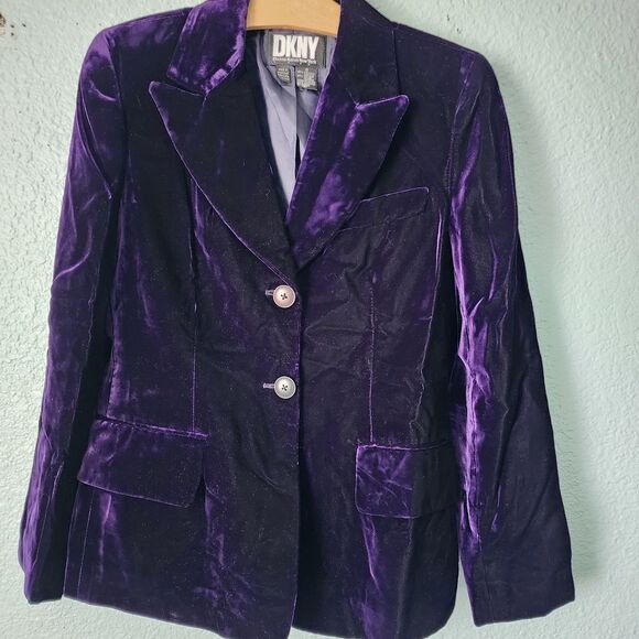 DKNY Women's Purple Velvet Blazer "Model For Reference Only" - Picture 5 of 16
